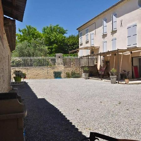Le Gite Du Jas Vieux Montfort  エクステリア 写真